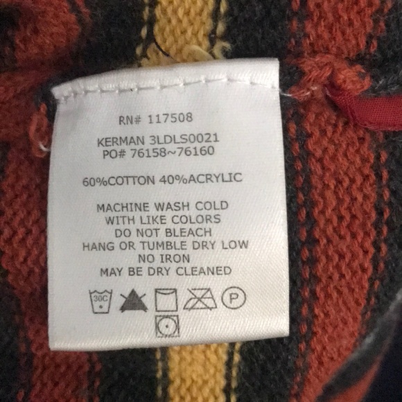 ‼️SOLD‼️ LEVI’S WOMEN’S SWEATER - Picture 6 of 6